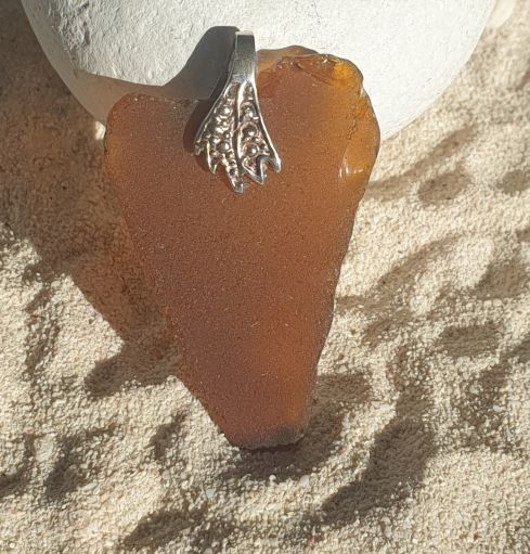 Seeglas-Anhänger:  Das Juwel aus dem Meer